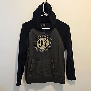 Harry Potter Hoodie. Platform 9 3/4. Kid's medium (10/12)